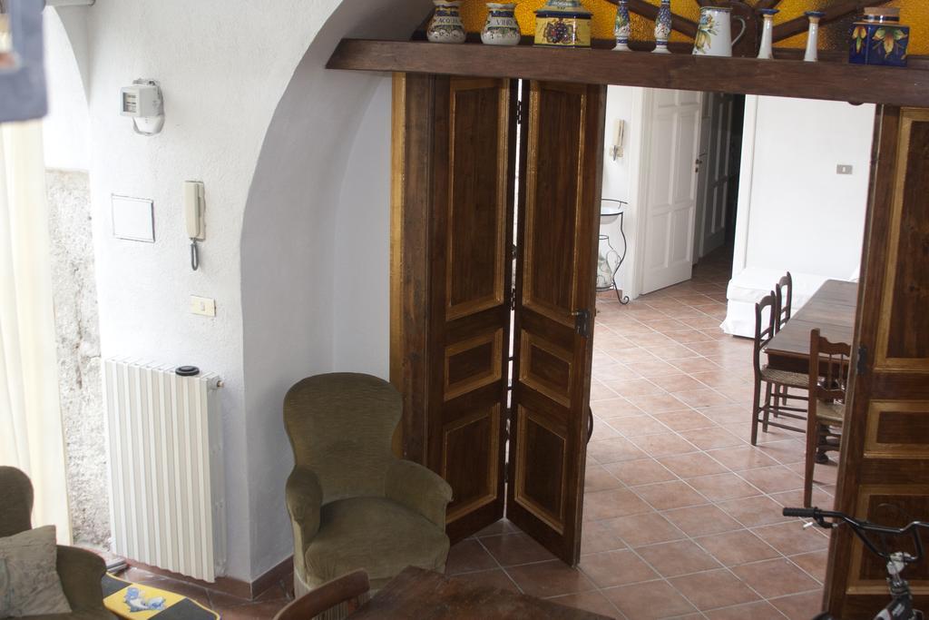 Palazzo D'Orsi Villa Calvanico ห้อง รูปภาพ